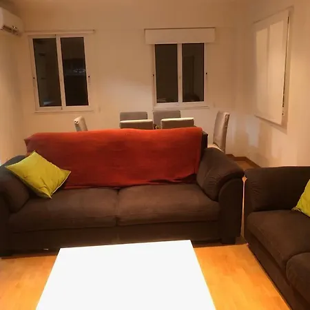 Stunning 2 Bedroom With Balcony דירה ניקוסיה